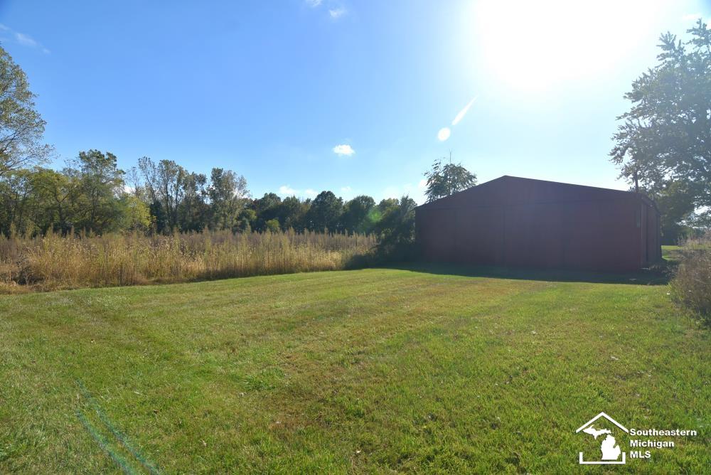 13493 Dixon Road Dundee, MI 48131 - Photo 39 of 48