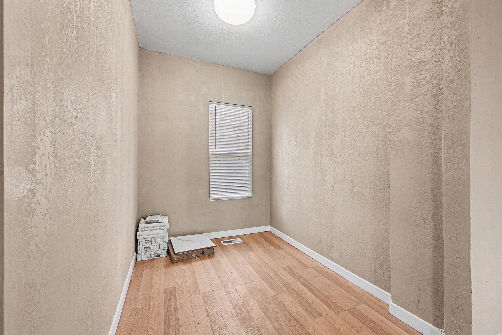 128 Reed Street Kalamazoo, MI 49001 - Photo 21 of 28 014_file_4884