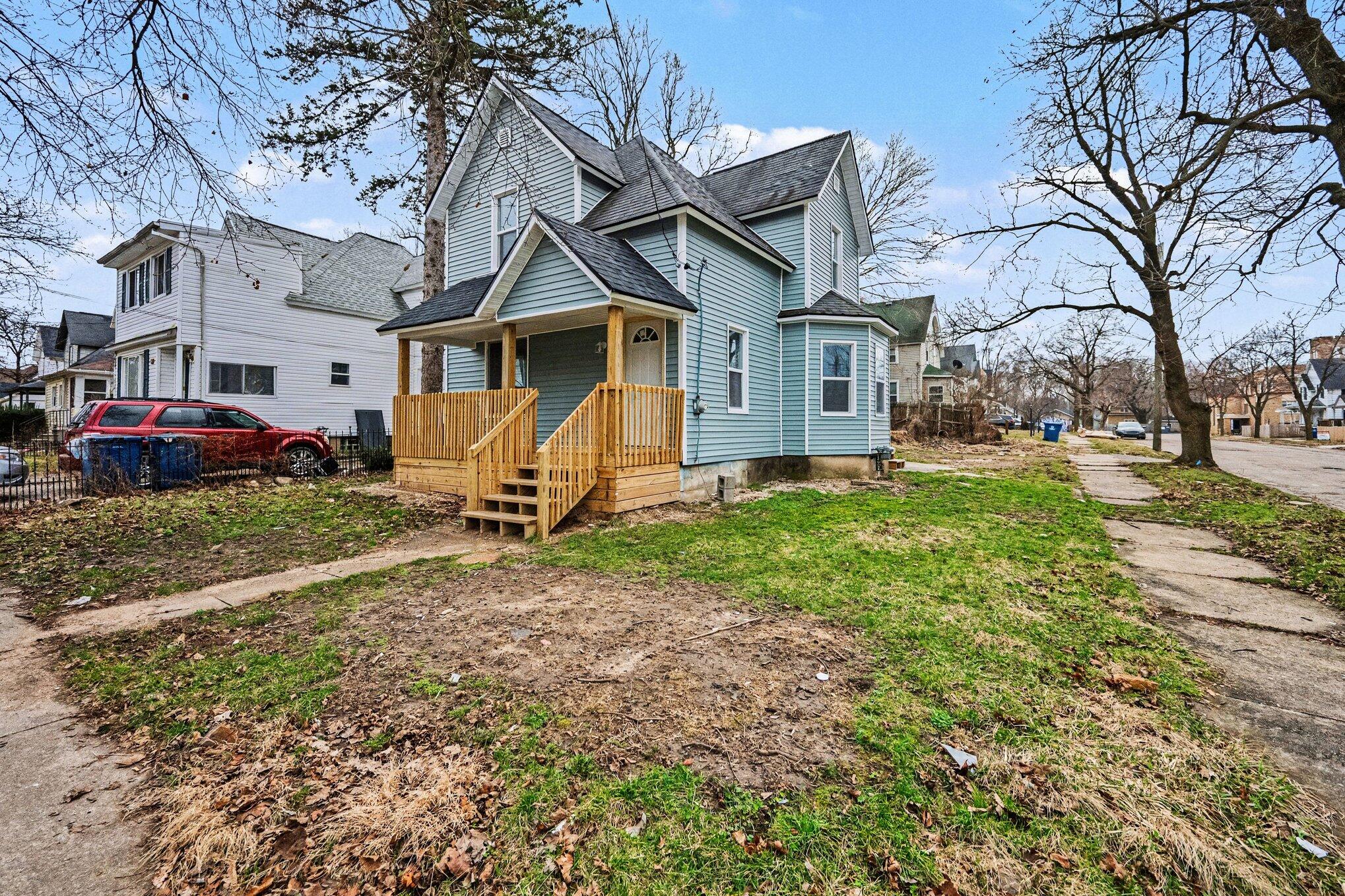 128 Reed Street Kalamazoo, MI 49001 - Photo 4 of 28 003_file_4551