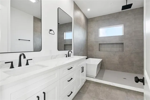 $319,900 | 3509 Plaza Drive, Chalmette, LA 70043