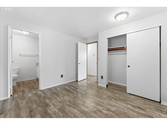 $449,950 | 4025 Northeast Roselawn Street, Portland, OR 97211