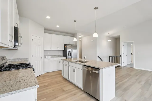 $474,900 | 645 Virginia Street, Elburn, IL 60119