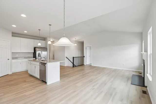 $474,900 | 645 Virginia Street, Elburn, IL 60119