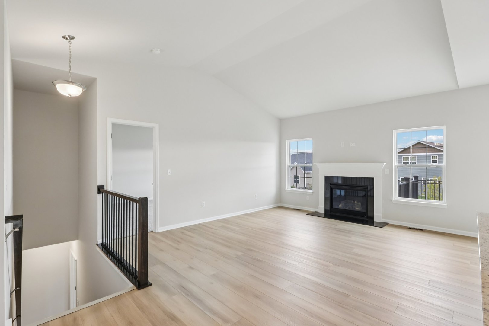 645 Virginia Street Elburn, IL 60119 - Photo 9 of 35