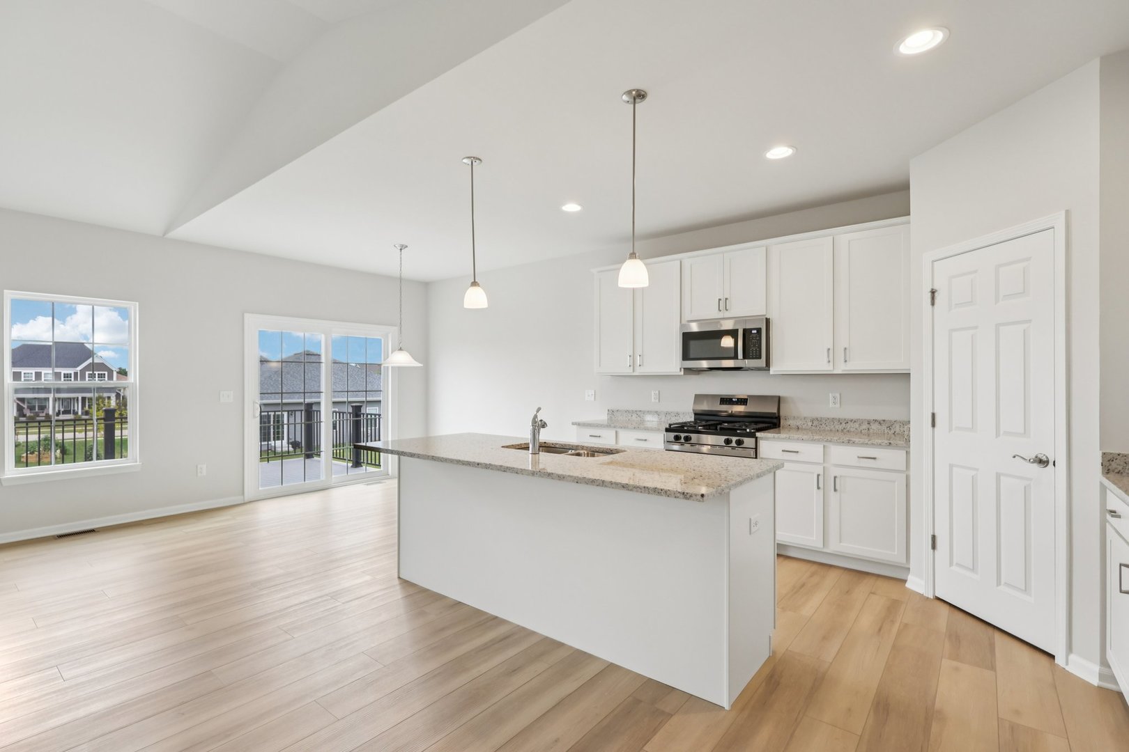 645 Virginia Street Elburn, IL 60119 - Photo 10 of 35