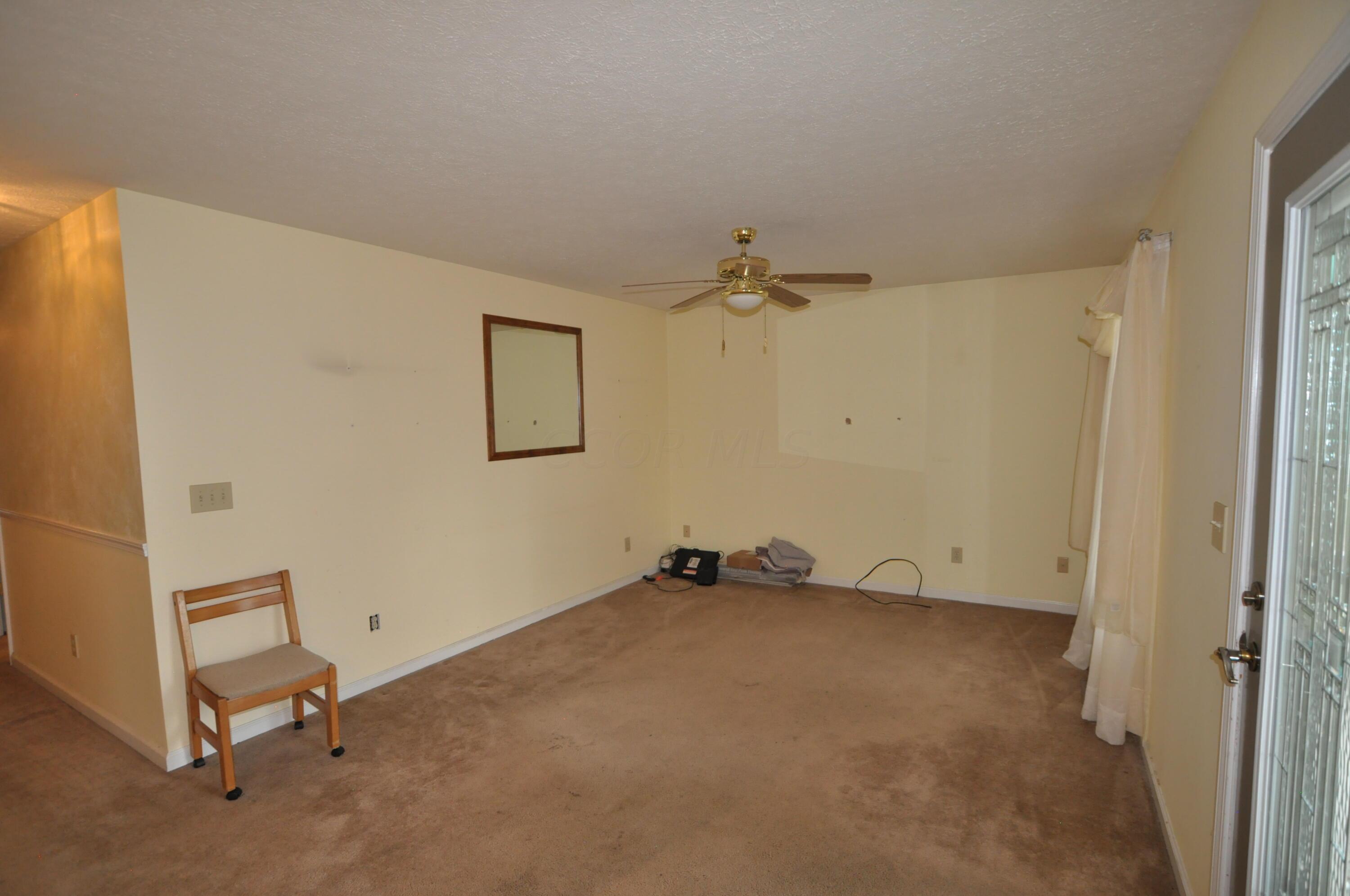 81 Riley Avenue London, OH 43140 - Photo 5 of 11 DSC_0011
