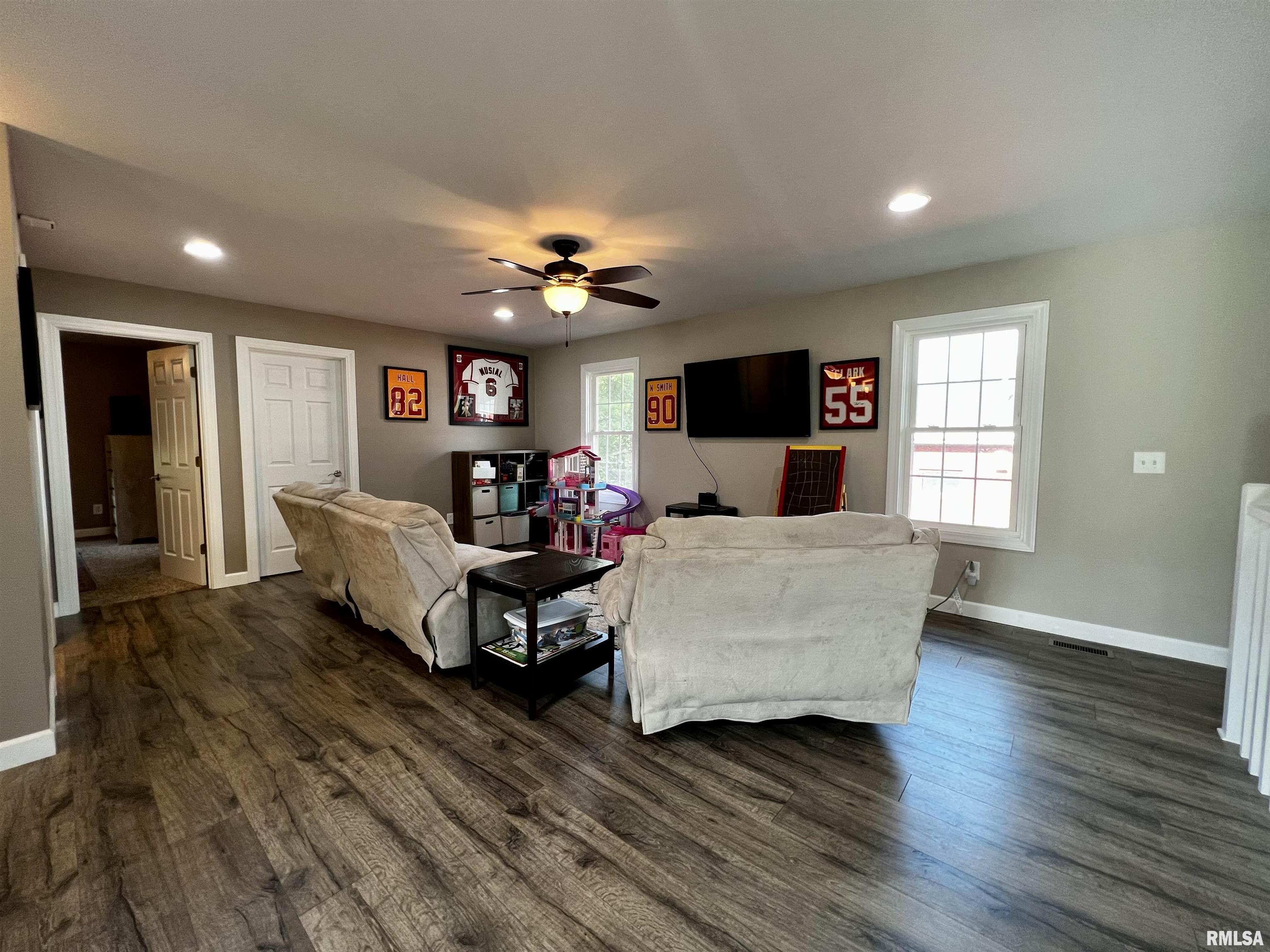 10 Hickory Grove Macomb, IL 61455 - Photo 23 of 31