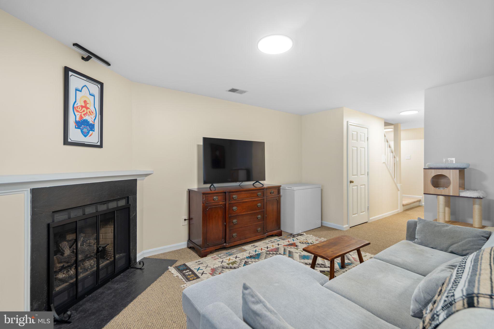 9012 Daum Court Springfield, VA 22153 - Photo 14 of 46 Cozy retreat with modern amenities.