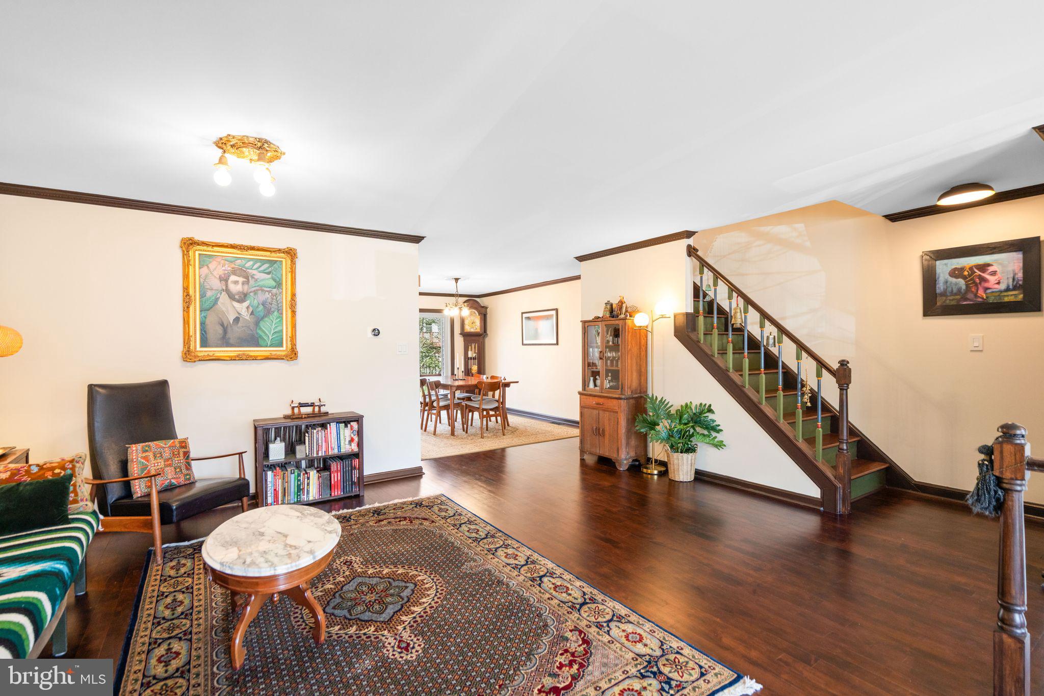 9012 Daum Court Springfield, VA 22153 - Photo 3 of 46 Charming entryway with classic elegance.