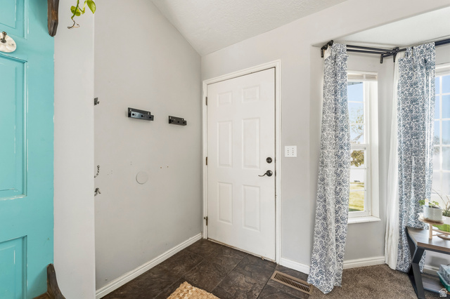 964 North 575 West Clinton, UT 84015 - Photo 9 of 38