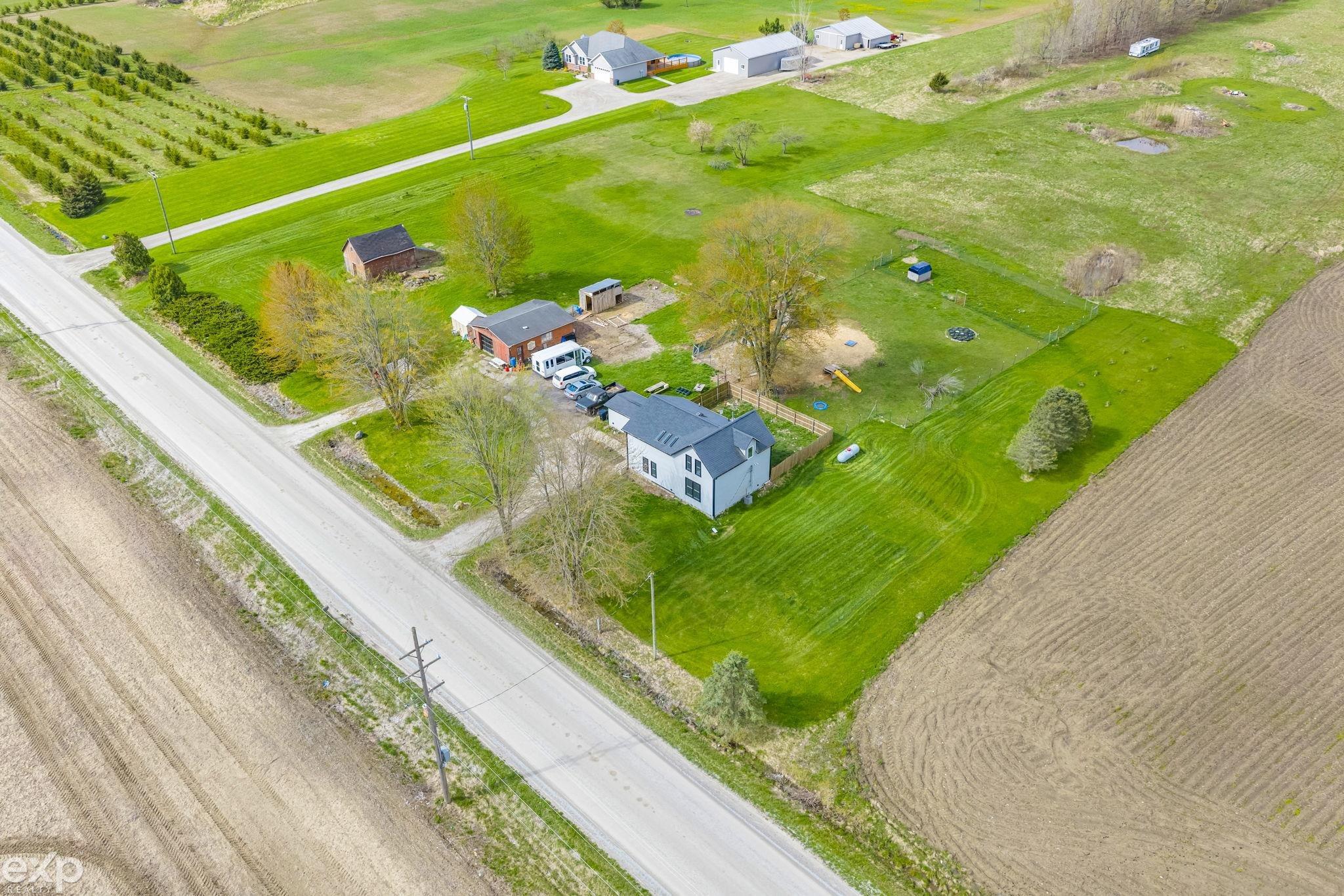 5145 Sheridan Road Emmett, MI 48022 - Photo 10 of 49 Gallery Image 10