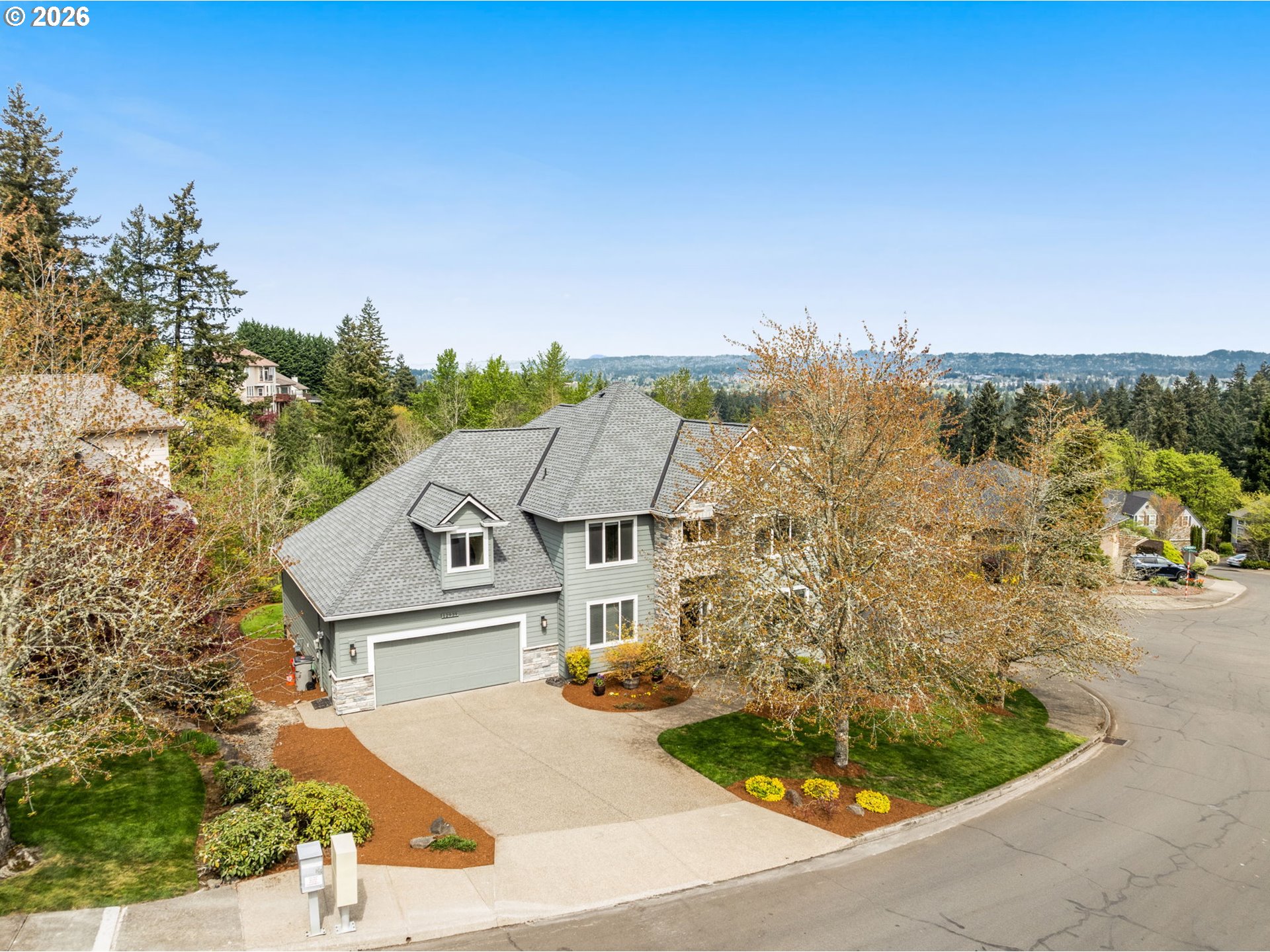 12939 Southwest Ridgefield Lane Portland, OR 97223 - Photo 32 of 35
