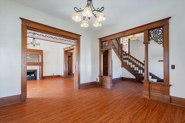 $225,000 | 709 North Center Street, Clinton, IL 61727