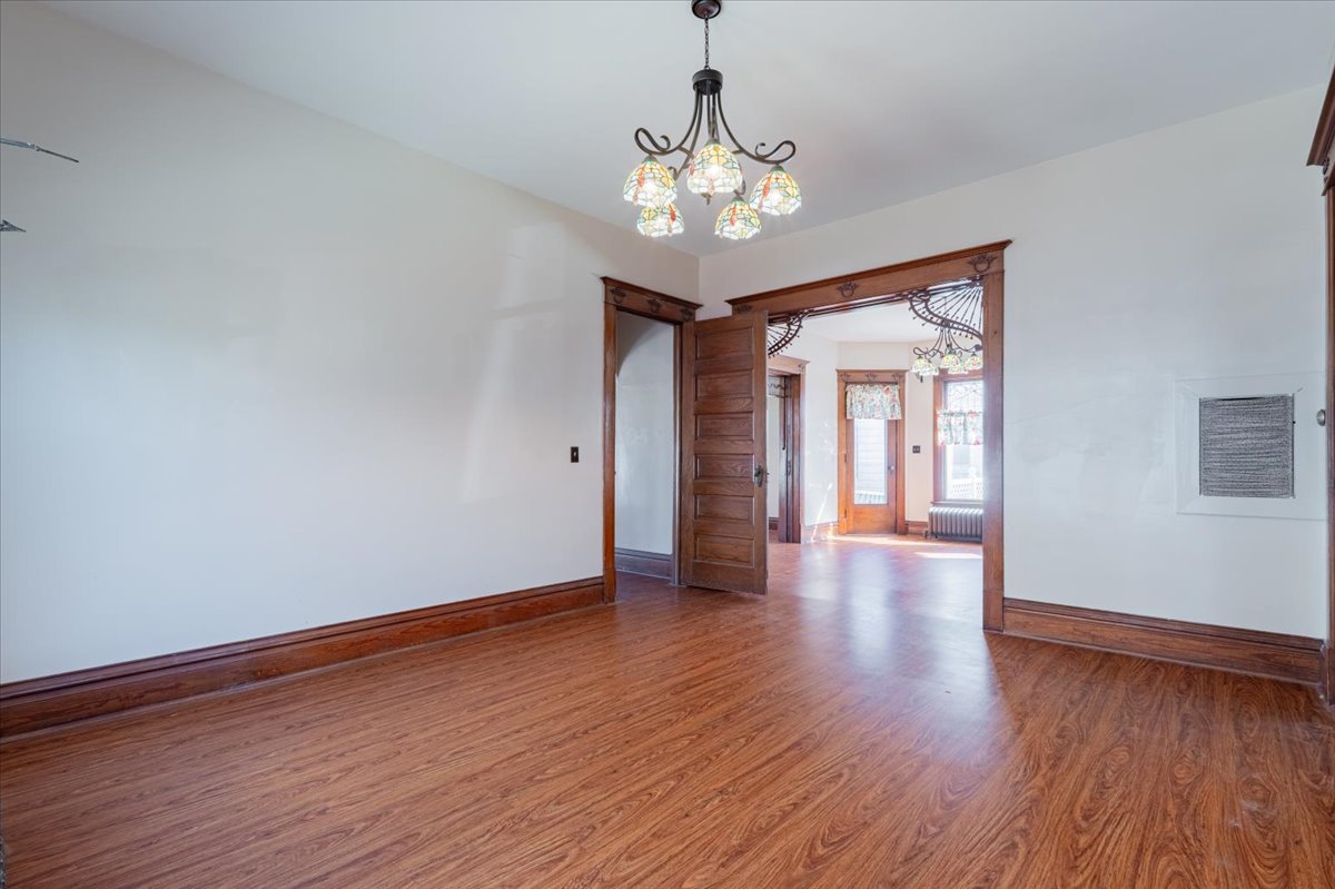 709 North Center Street Clinton, IL 61727 - Photo 16 of 49