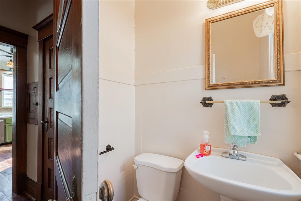 709 North Center Street Clinton, IL 61727 - Photo 19 of 49