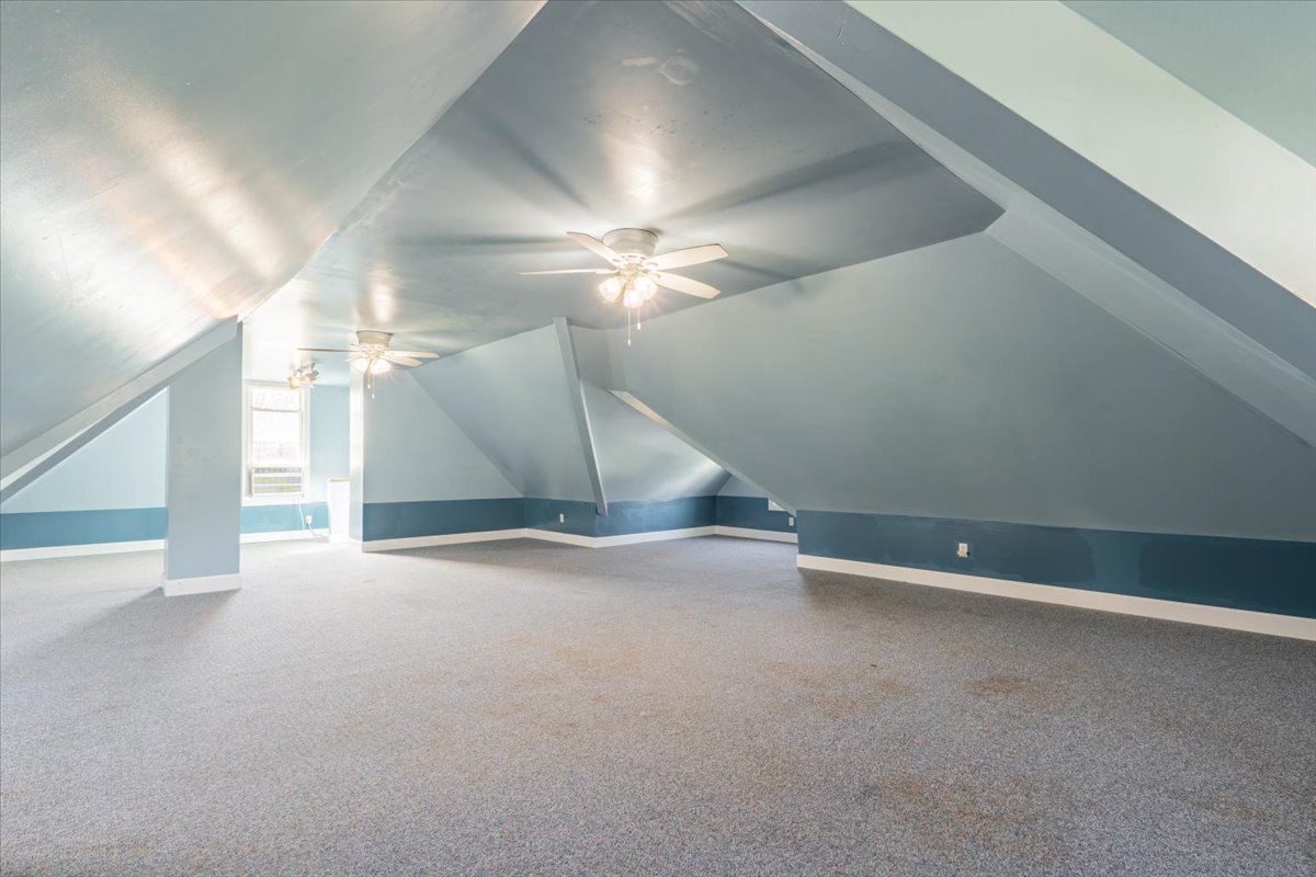 709 North Center Street Clinton, IL 61727 - Photo 30 of 49