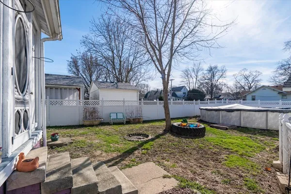 $225,000 | 709 North Center Street, Clinton, IL 61727