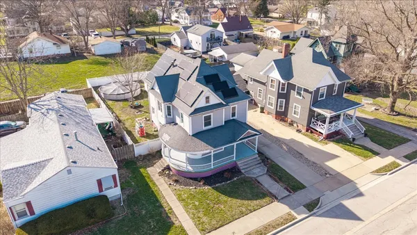 $225,000 | 709 North Center Street, Clinton, IL 61727