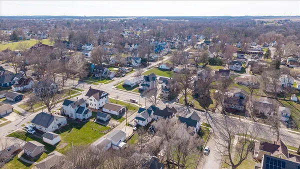 $225,000 | 709 North Center Street, Clinton, IL 61727