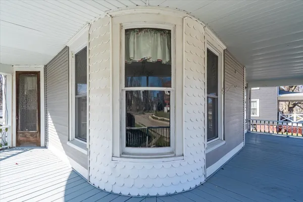 $225,000 | 709 North Center Street, Clinton, IL 61727