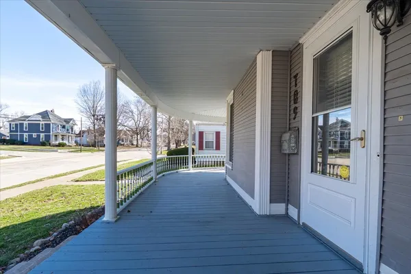 $225,000 | 709 North Center Street, Clinton, IL 61727