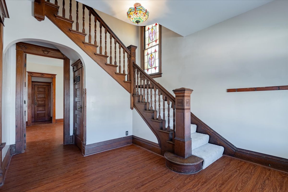 709 North Center Street Clinton, IL 61727 - Photo 8 of 49