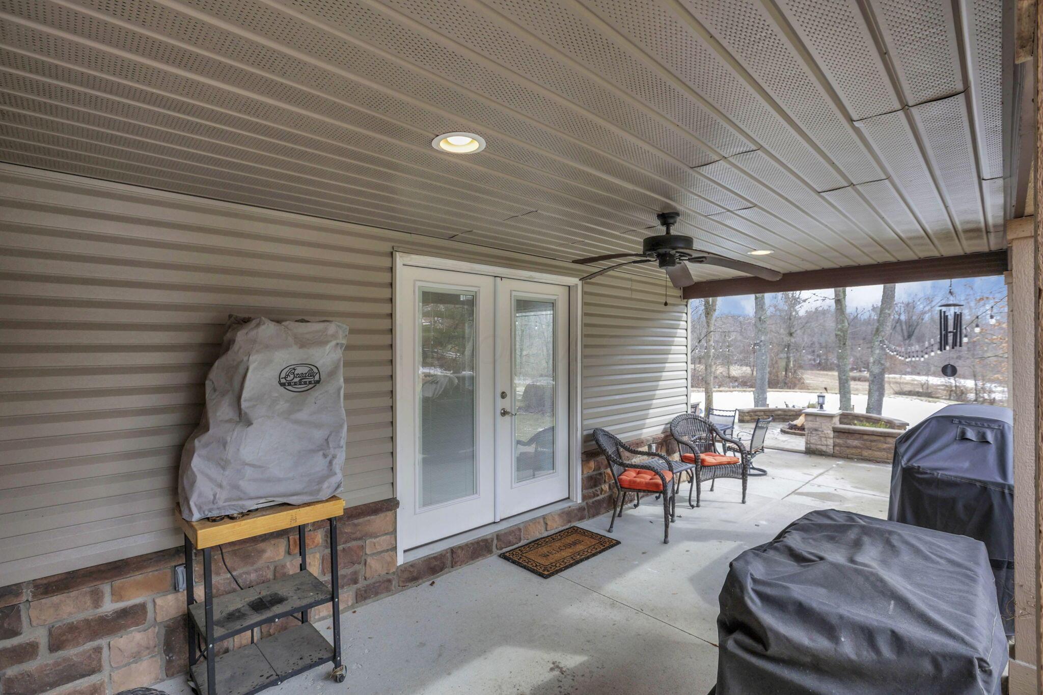 4821 Hazelton-Etna Road Southwest Pataskala, OH 43062 - Photo 61 of 93 Cover patio