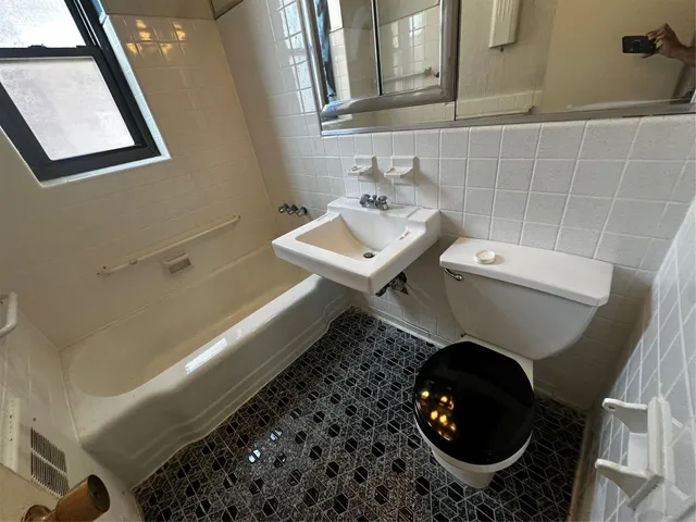 $340,000 | 18-75 Corporal Kennedy Street, Unit 4A | Bay Terrace