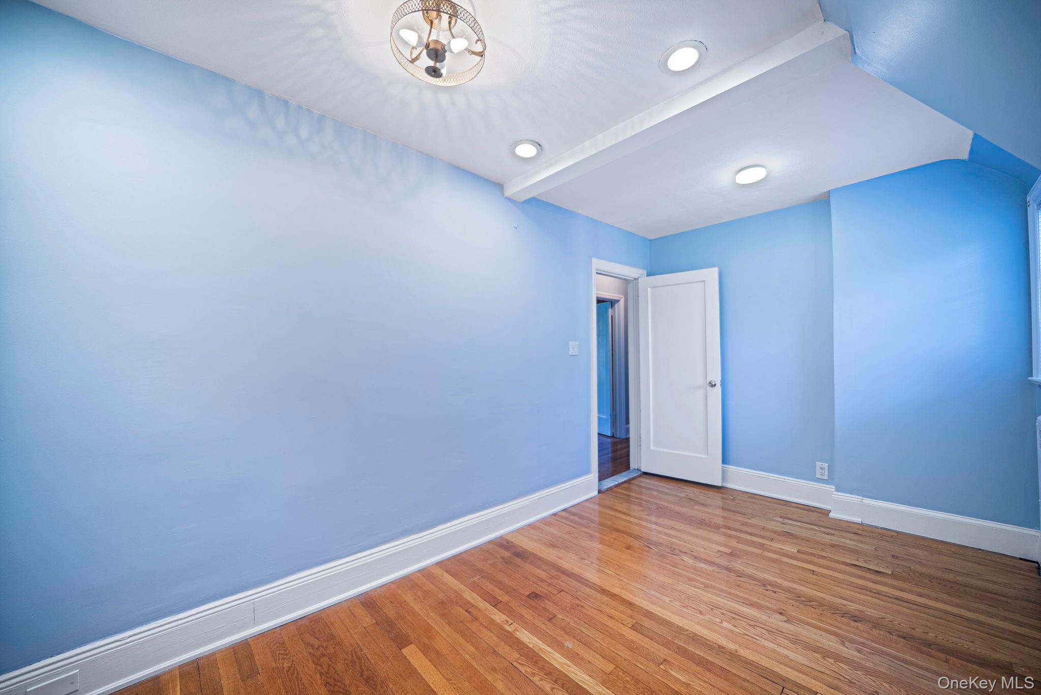 18240 Avon Road Queens, NY 11432 - Photo 20 of 30