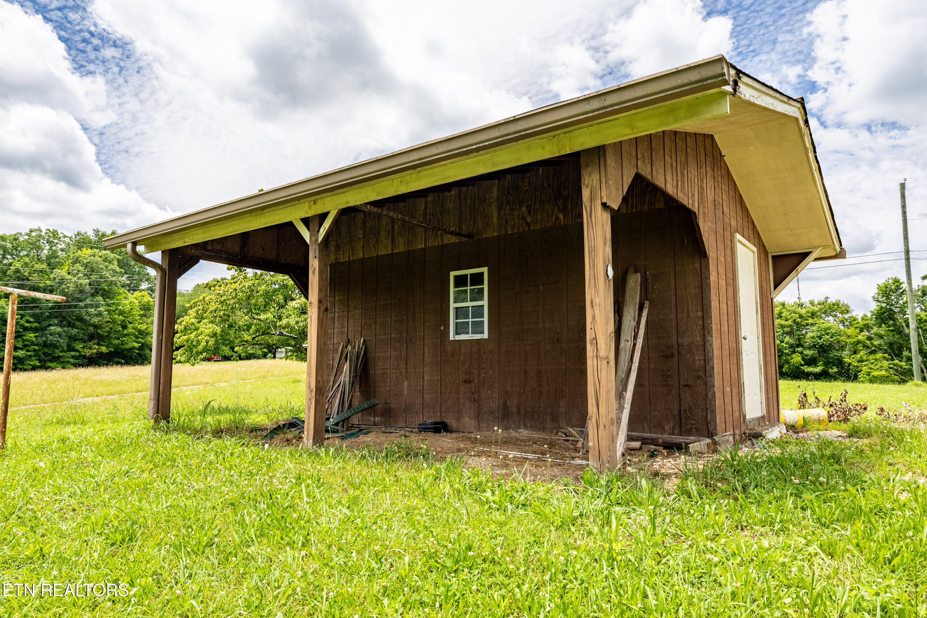 8055 Steekee Creek Road Loudon, TN 37774 - Photo 15 of 60 8055SteekeeCreekRd-10