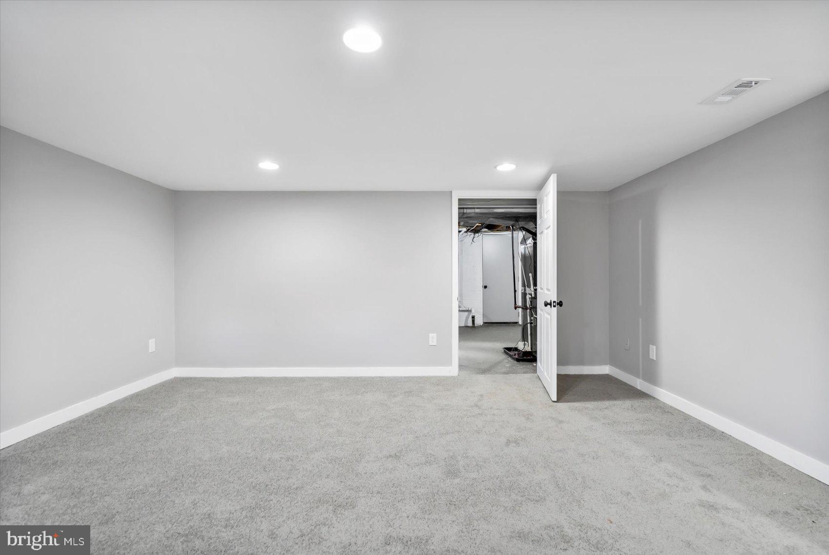 8114 Clyde Bank Road Towson, MD 21286 - Photo 18 of 38