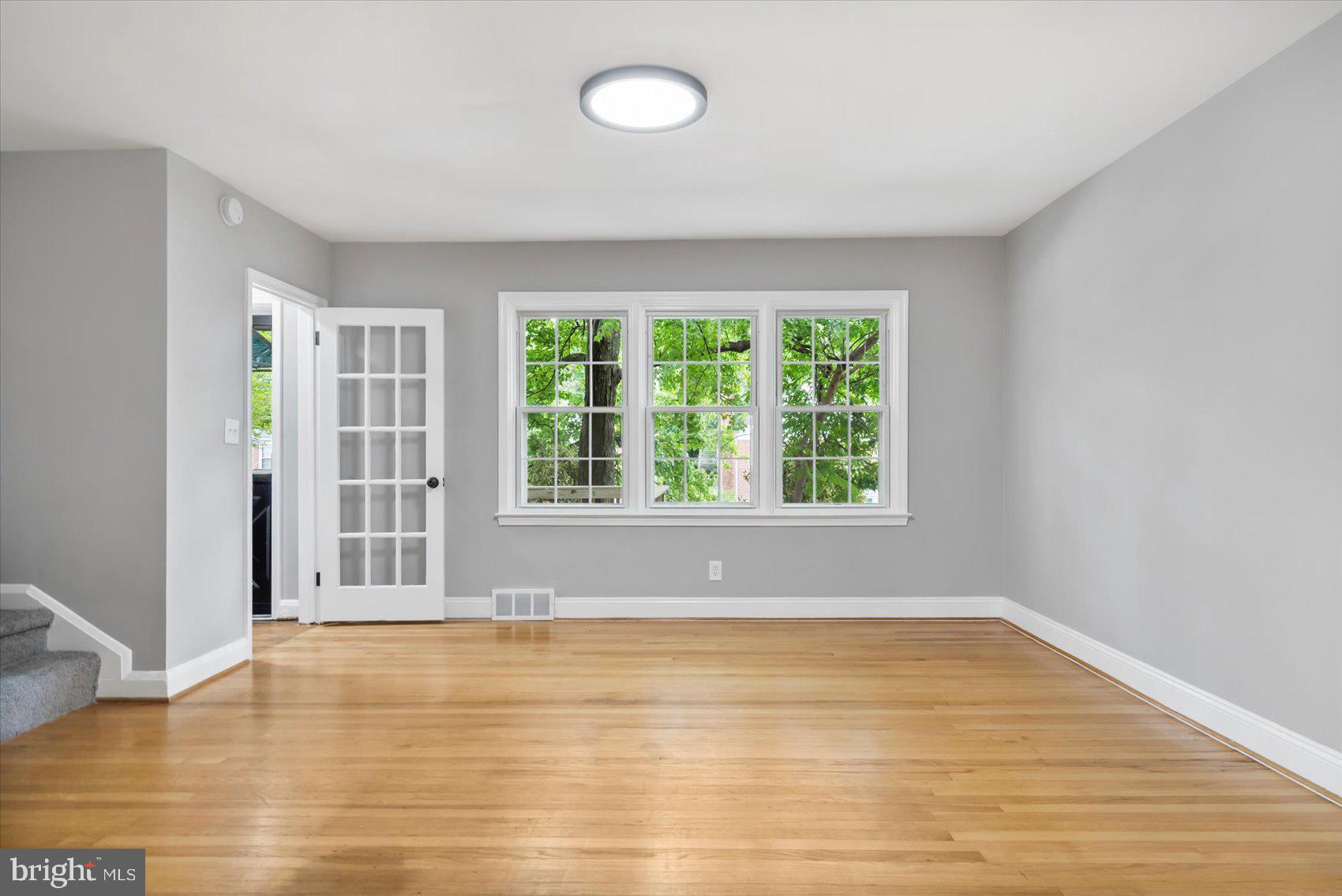 8114 Clyde Bank Road Towson, MD 21286 - Photo 6 of 38