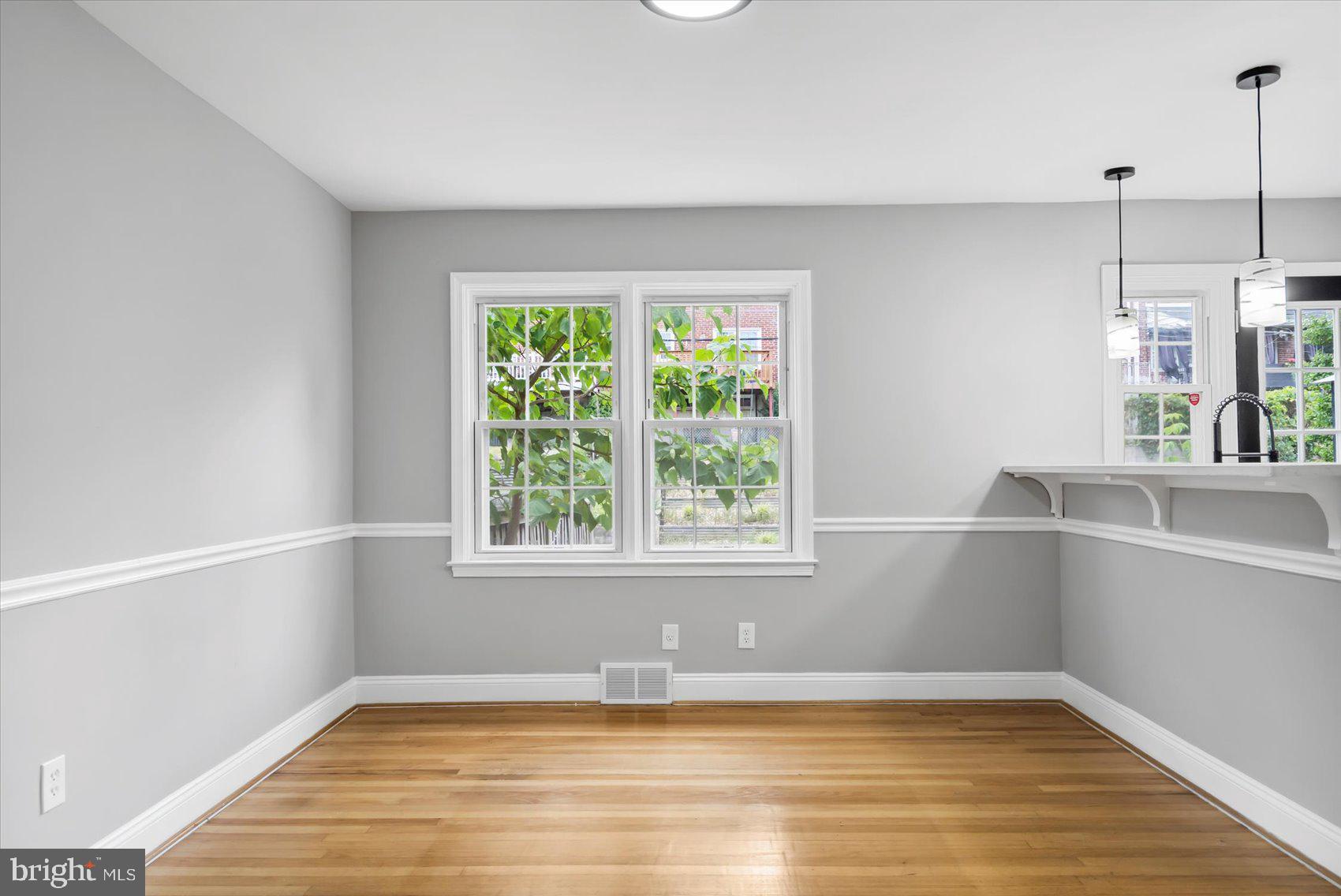 8114 Clyde Bank Road Towson, MD 21286 - Photo 8 of 38