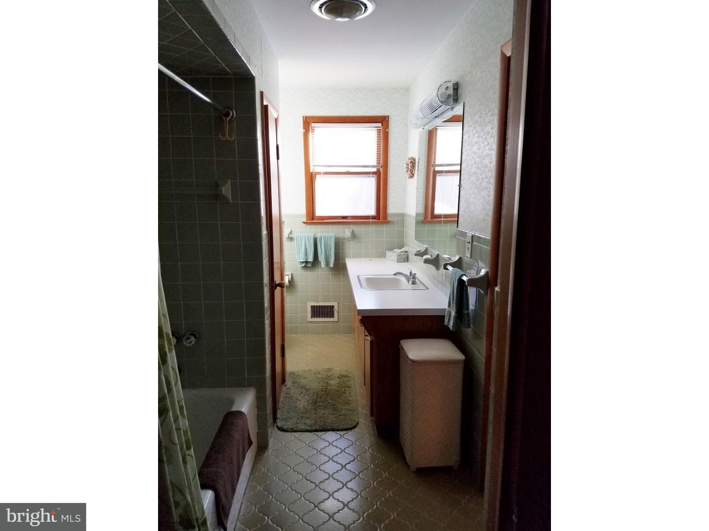 1465 Klockner Road Hamilton, NJ 08619 - Photo 12 of 14