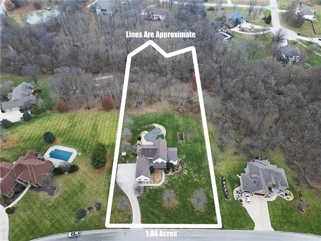 $950,000 | 16410 Northeast 121st Terrace, Kearney, MO 64060