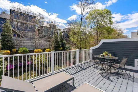 $3,850,000 | 90 Columbia Street, Unit U90, Brookline, MA 02446