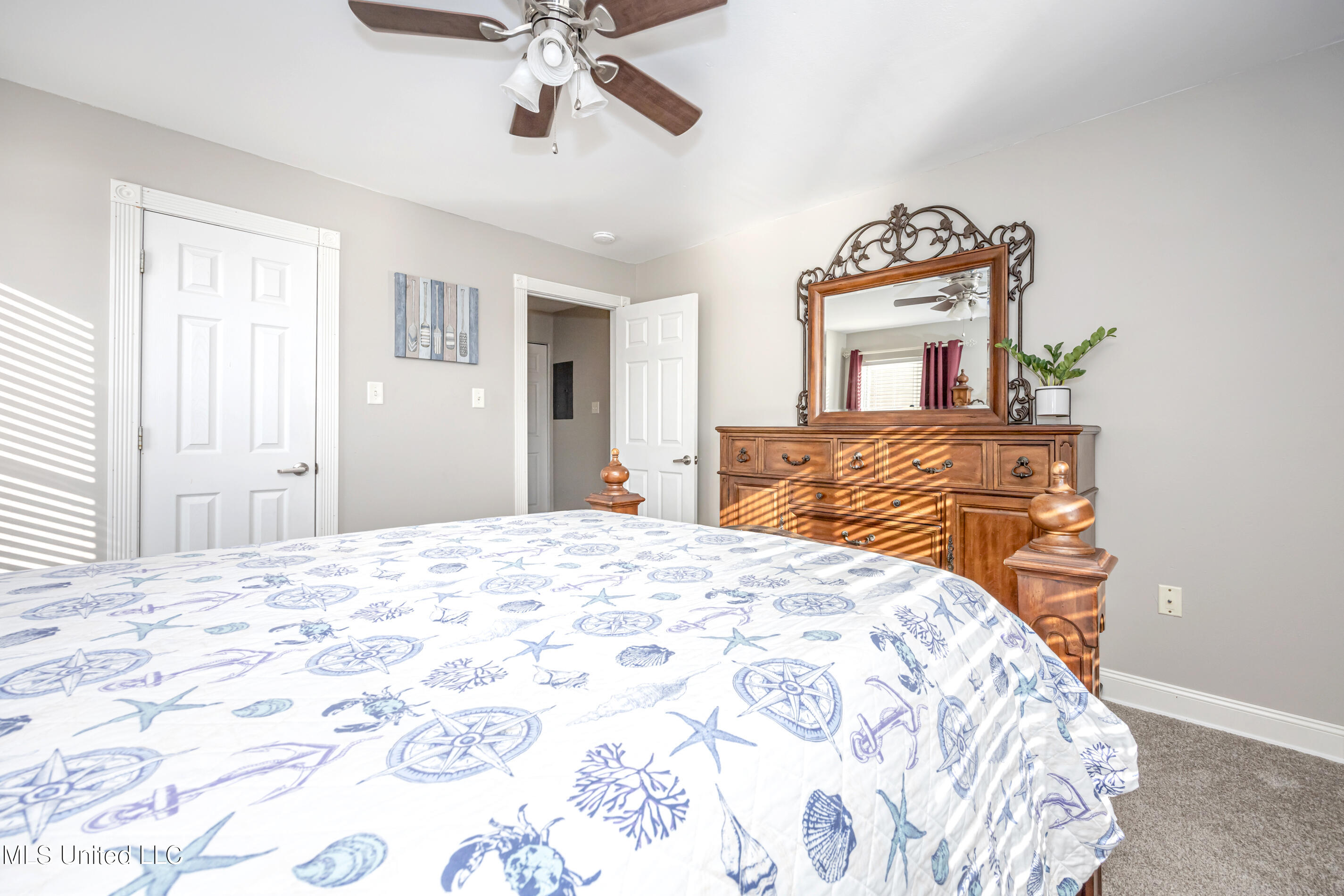 2421 Beachview Drive, Unit F16 Ocean Springs, MS 39564 - Photo 30 of 70 IMG_4924