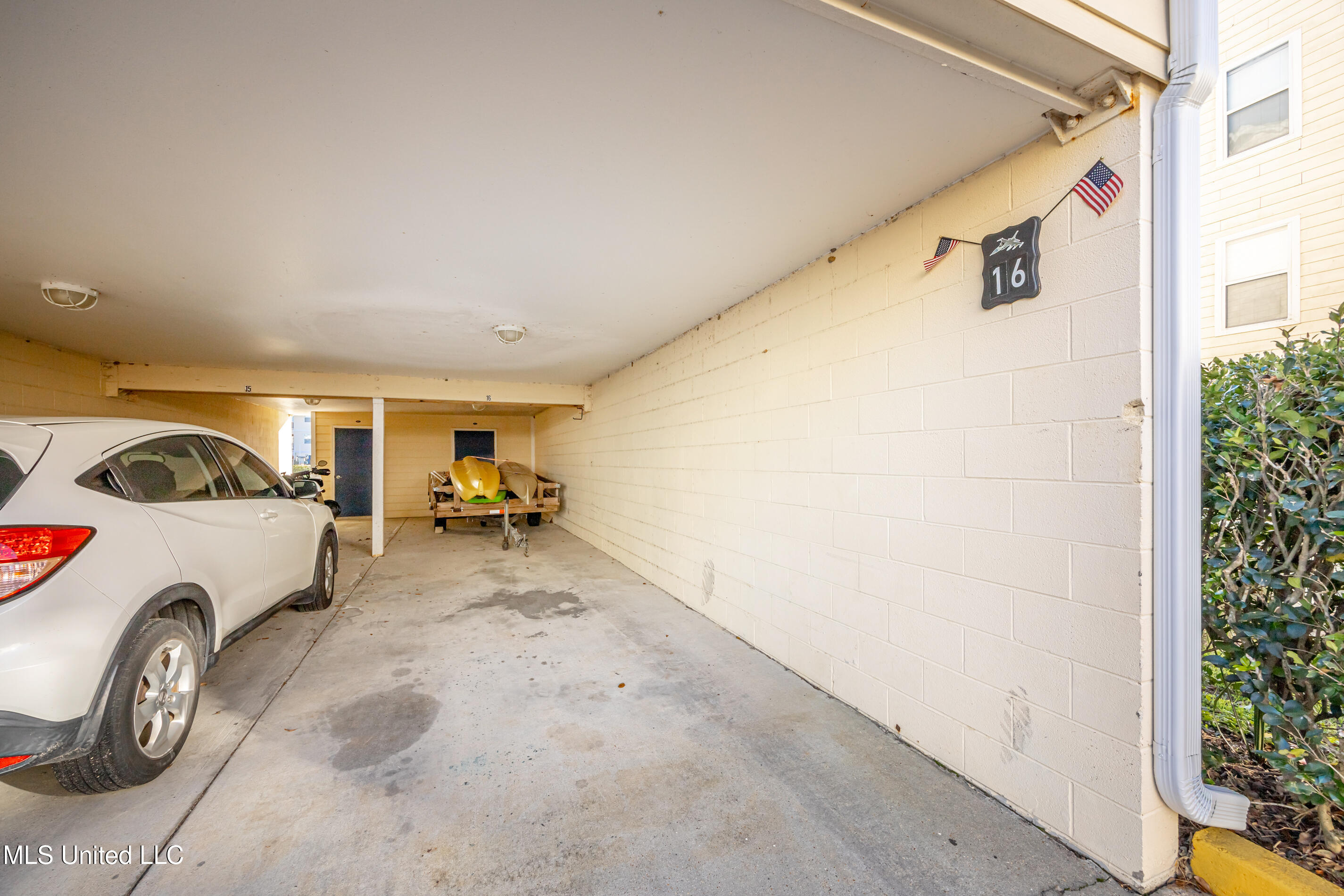 2421 Beachview Drive, Unit F16 Ocean Springs, MS 39564 - Photo 37 of 70 IMG_4886