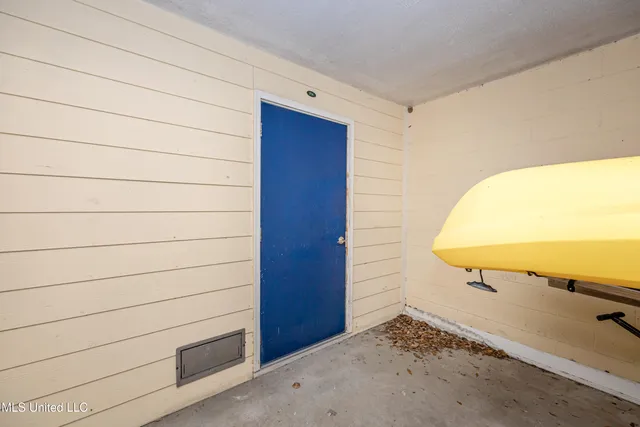 $239,900 | 2421 Beachview Drive, Unit F16, Ocean Springs, MS 39564