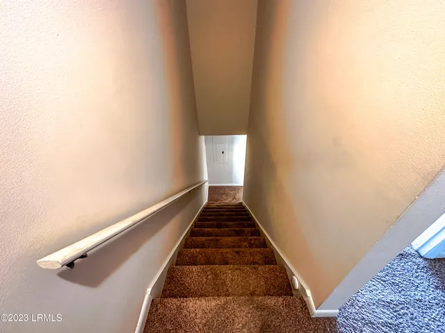 $1,575 | 900 State Rd S-7-297, Unit G4, Beaufort, SC 29902