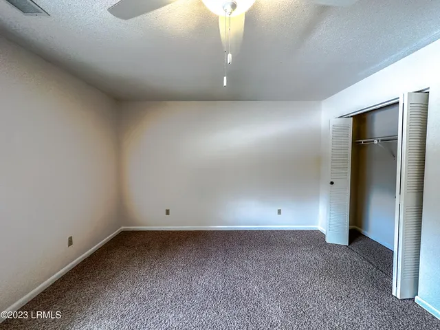 $1,575 | 900 State Rd S-7-297, Unit G4, Beaufort, SC 29902