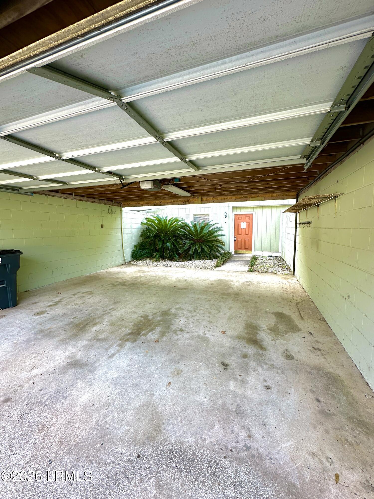 900 State Rd S-7-297, Unit G4 Beaufort, SC 29902 - Photo 3 of 37 IMG_5289