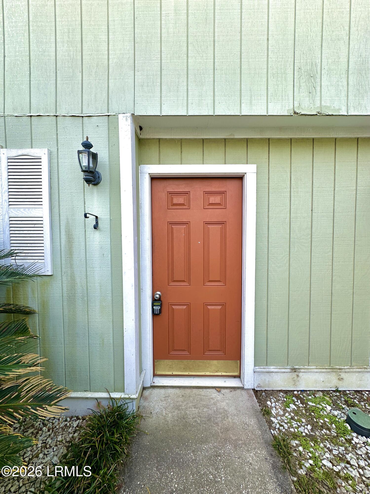 900 State Rd S-7-297, Unit G4 Beaufort, SC 29902 - Photo 6 of 37 IMG_5287
