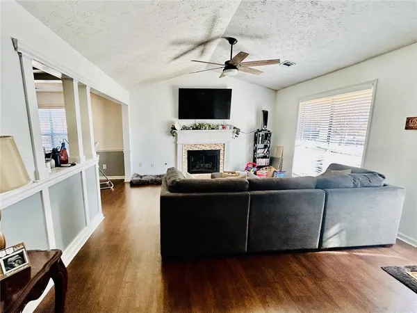 $2,650 | 5472 Riverchase Drive, Flowery Branch, GA 30542