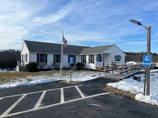 $240,000 | 11 Settlers Road, Taunton, MA 02780