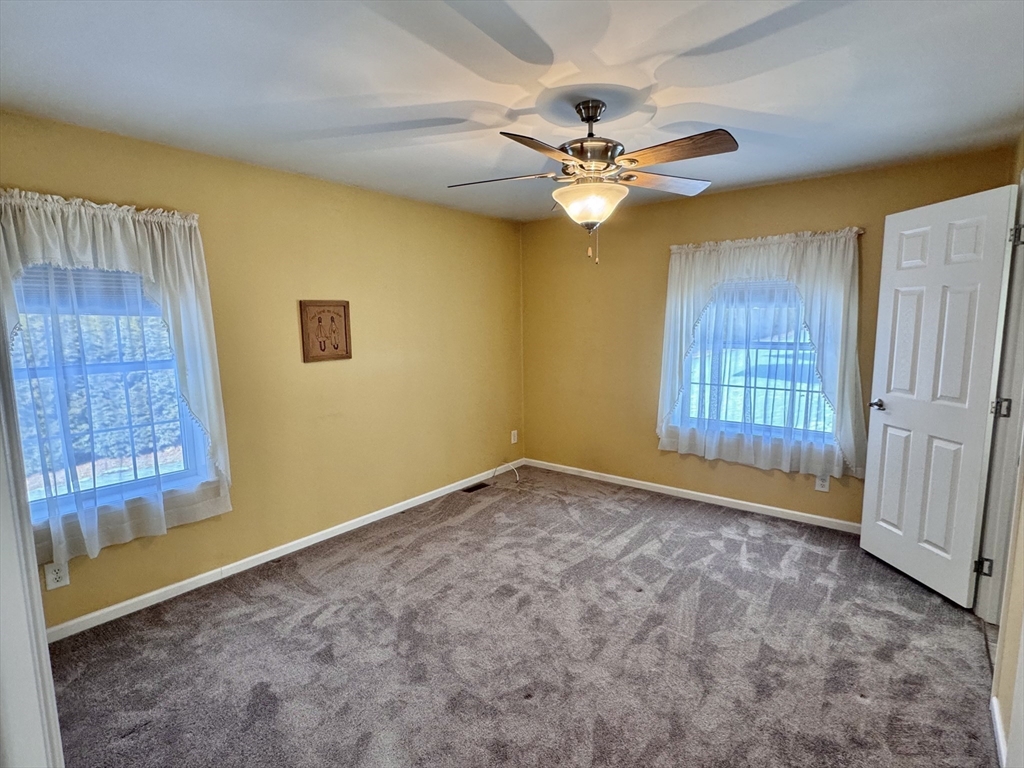 11 Settlers Road Taunton, MA 02780 - Photo 8 of 27