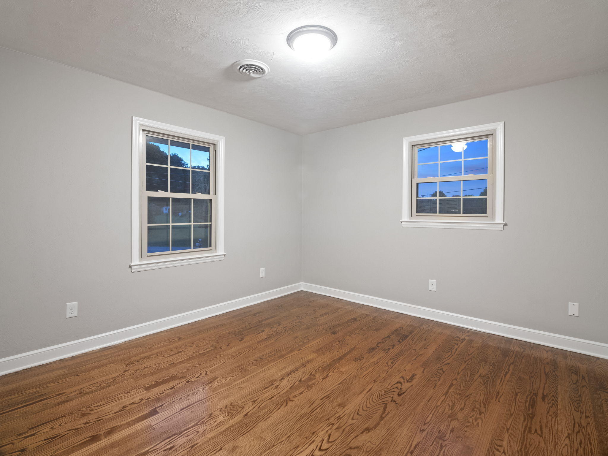 5228 Rosecliff Road Roanoke, VA 24018 - Photo 12 of 32 Bedroom