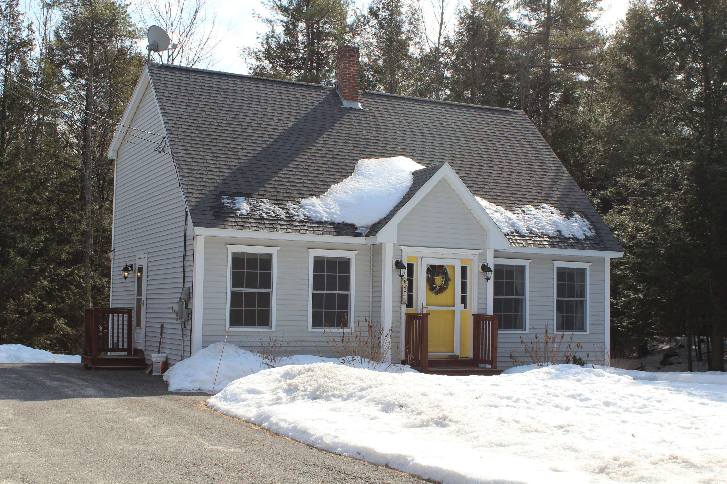 24 Forest Lake Road Gray, ME 04039 - Photo 1 of 19 IMG_8411