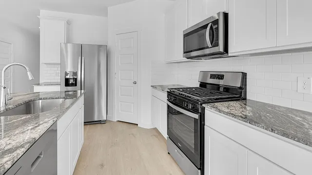 $2,500 | 4215 Bedwyn Bay Drive, Fulshear, TX 77441