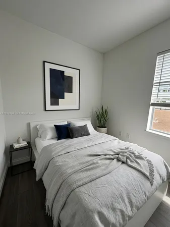 $1,900 | 1244 Pennsylvania Avenue, Unit 305, Miami Beach, FL 33139